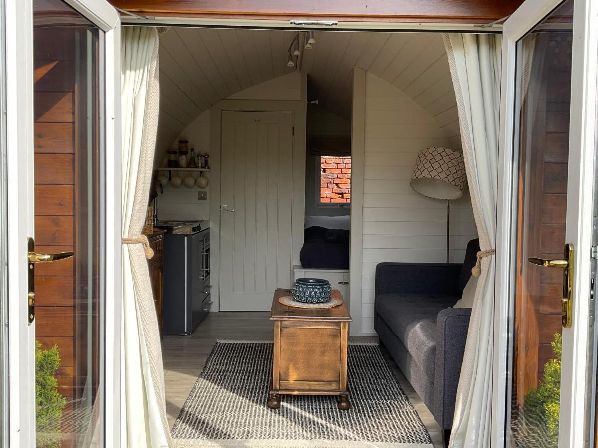Secluded Cosy Luxury Pod With Wood Fired Hot Tub Hotel Shrewsbury Exterior photo