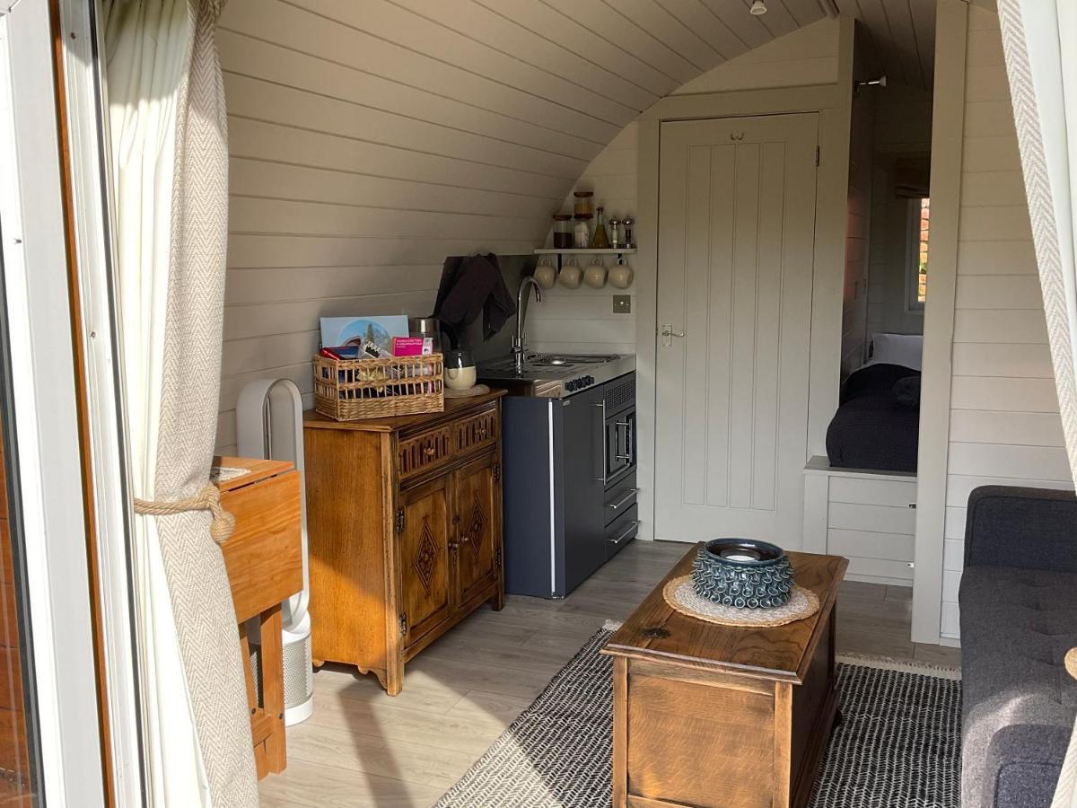 Secluded Cosy Luxury Pod With Wood Fired Hot Tub Hotel Shrewsbury Exterior photo